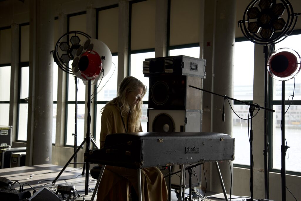 07_felicia_atkinson_credit_eleonore-huisse